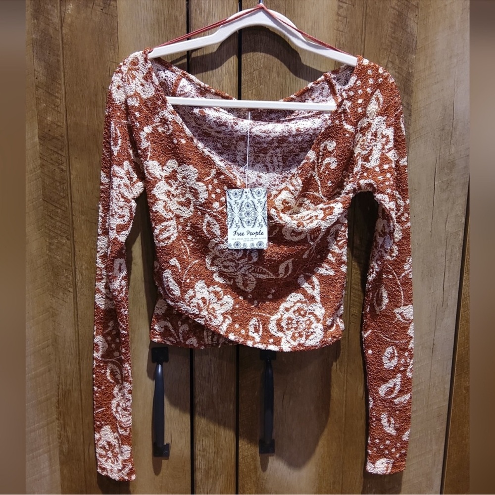 FP RARE SAMPLE Chloe top NWT - Picture 4 of 4